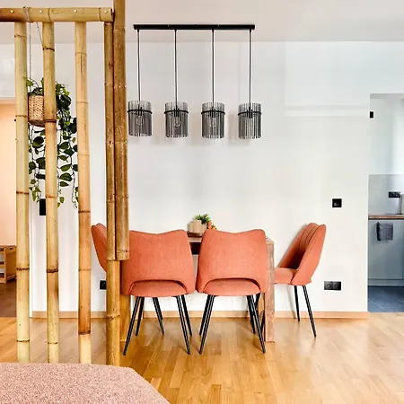 Apartment Bamboo Hideaway